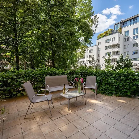 Solec 79a Mieszkanie Z Prywatnym Parkingiem Oraz Tarasem Oddzielna Sypialnia