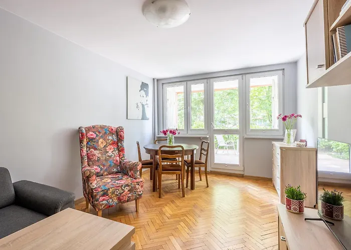 Apartment Solec 79a Mieszkanie Z Prywatnym Parkingiem Oraz Tarasem Oddzielna Sypialnia *