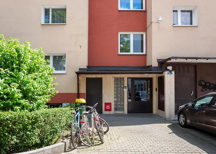 Solec 79a Mieszkanie Z Prywatnym Parkingiem Oraz Tarasem Oddzielna Sypialnia Apartment Warsaw